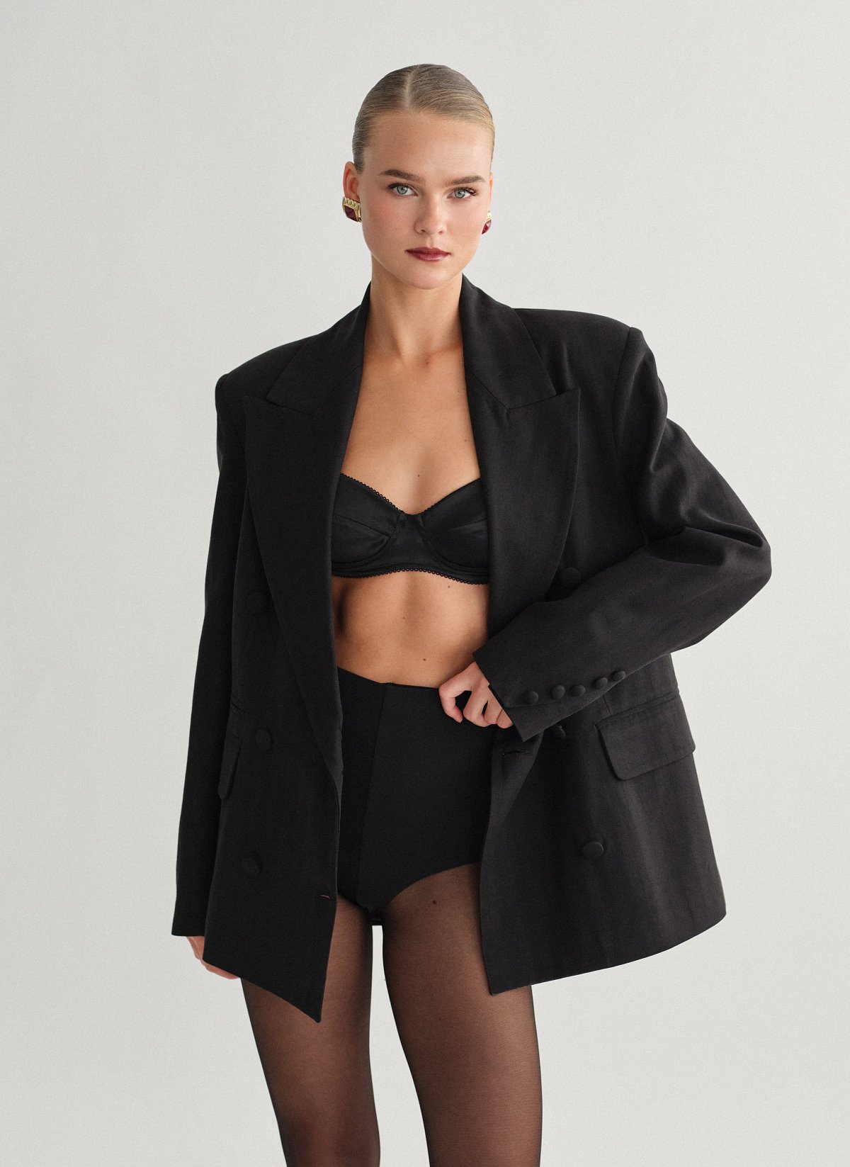 Oversized double-breasted blazer with stripes-24