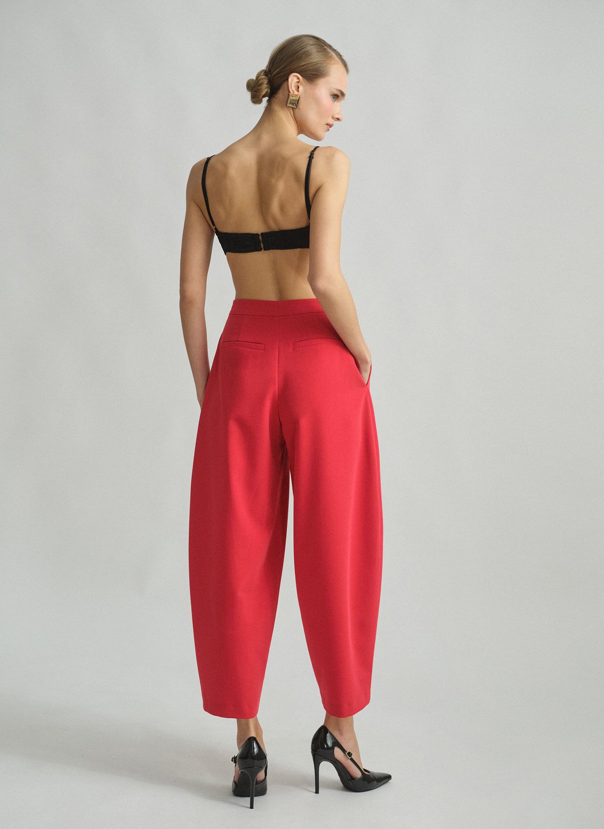 Textured barrel-fit trousers-26