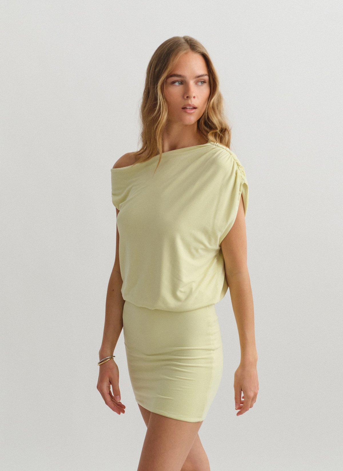 One-shoulder μίνι φόρεμα bamboo-17