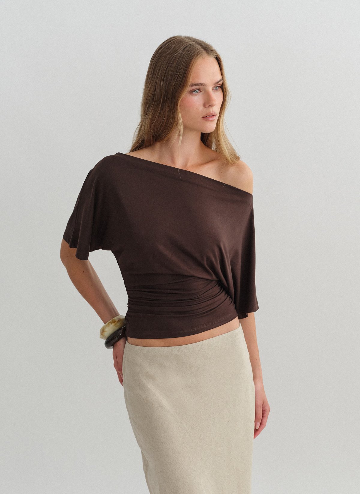 Bamboo fitted one-shoulder blouse-3