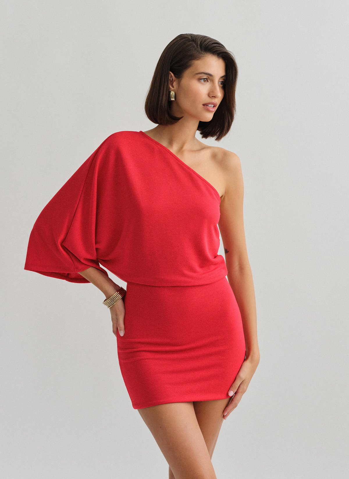 One-shoulder μίνι φόρεμα με ελαφριά πλέξη-2