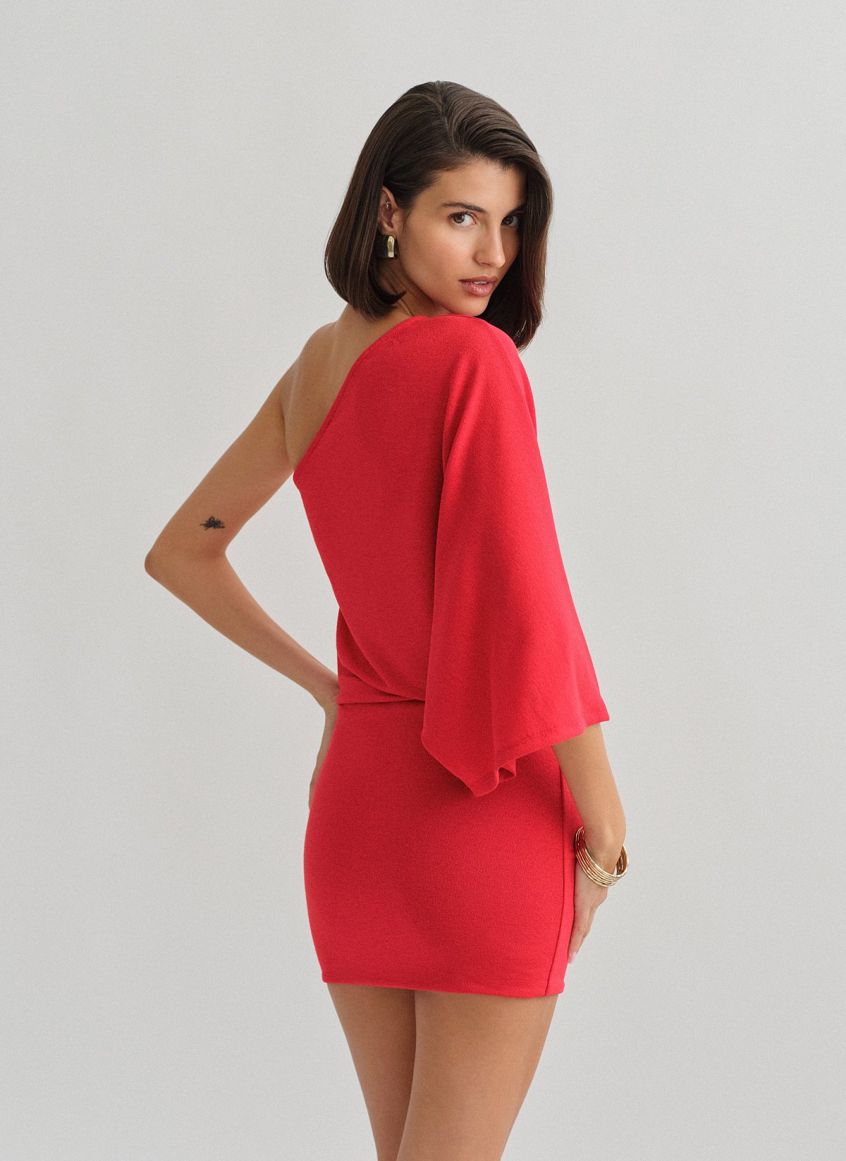One-shoulder μίνι φόρεμα με ελαφριά πλέξη-4