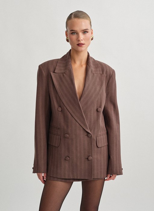 Γυναικείο oversized σταυρωτό μπλέιζερ με ρίγα